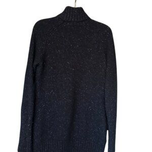 Thick cashmere turtleneck.